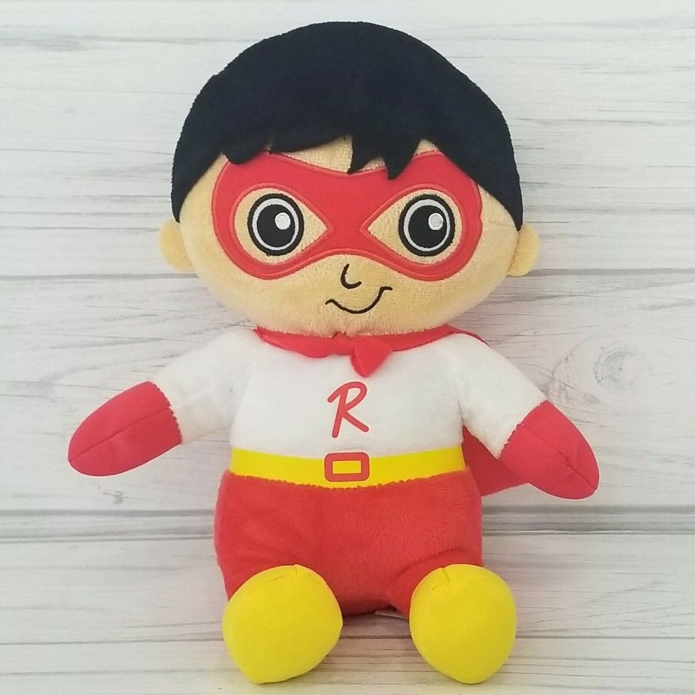 Ryan’s World Red Titan Hero Plush E7
